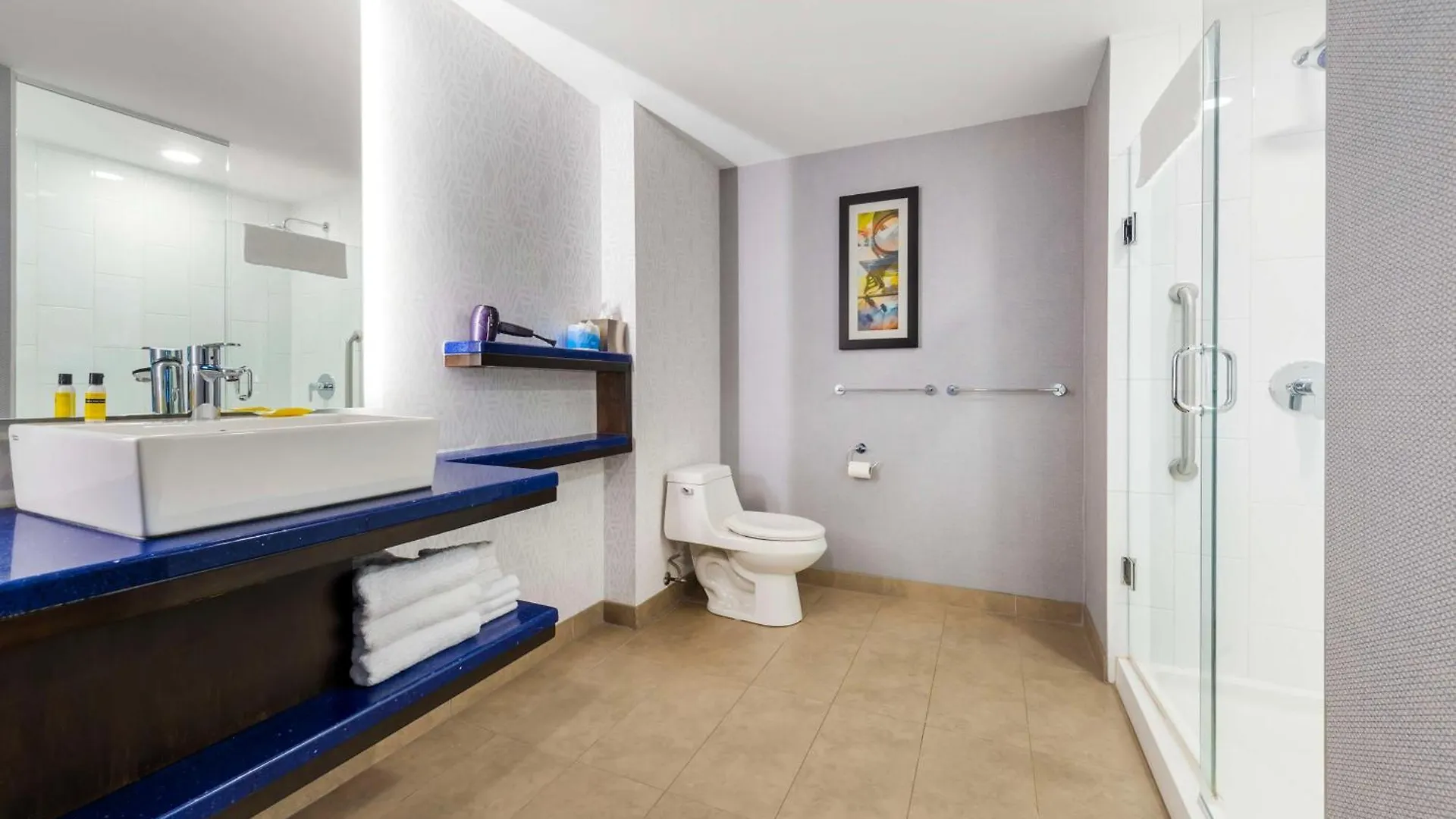 Glo Best Western Kanata Ottawa West Hotel