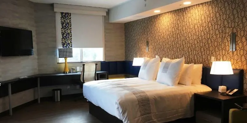 Glo Best Western Kanata Ottawa West